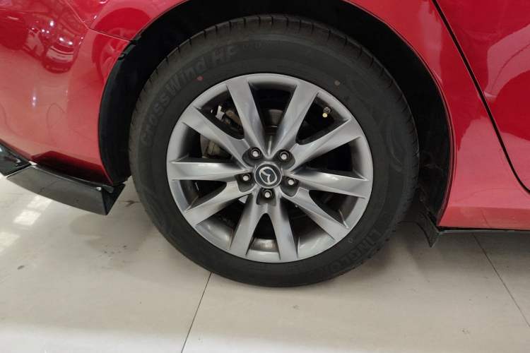 Used Mazda Atenza 2020 2.0L Blue Sky Luxury Edition
