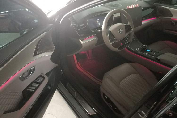 Used BYD Han 2024 EV Glory Edition 605KM Front-Wheel-Drive Premium Model