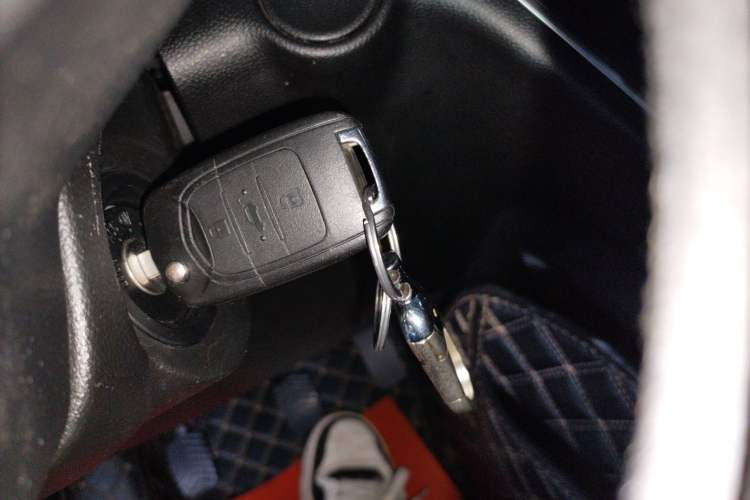 Used Wuling Hongguang S3 2018 1.5L Manual Comfort Model China V Standard
