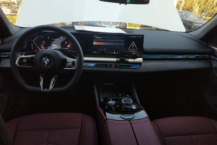 Used BMW 5 Series 2025 530Li Luxury Edition M Sport Package