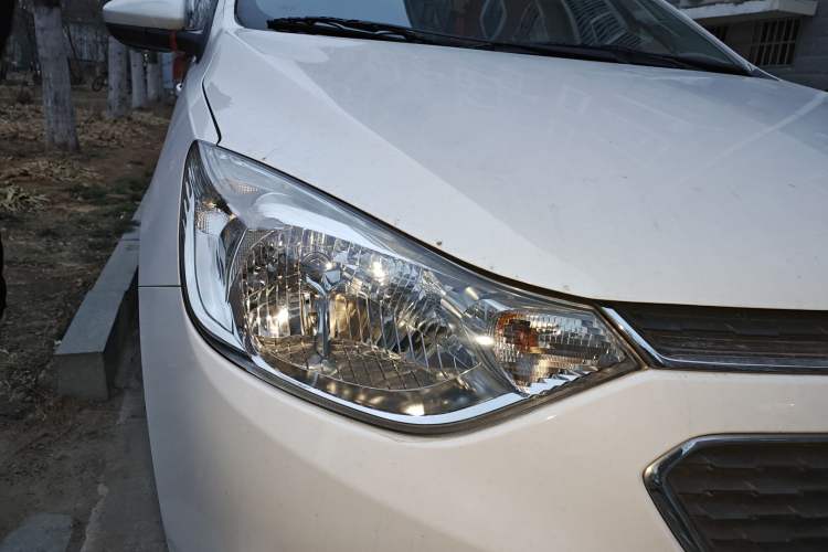 Used Chevrolet Sail 2015 Sail 3 1.5L Manual with Ideal Sunroof Edition
