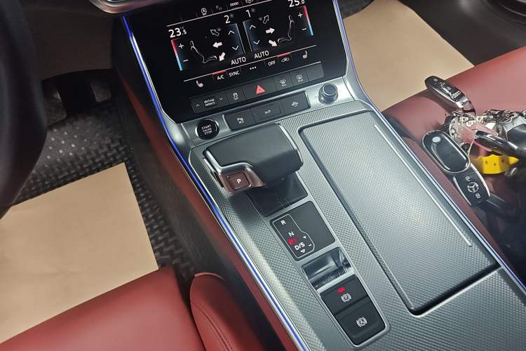 Used Audi A7L 2024 45 TFSI quattro S-line Black Warrior Edition
