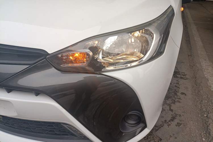 Used Toyota YARiS L 2019 1.5E CVT Dynamic Edition China VI compliant