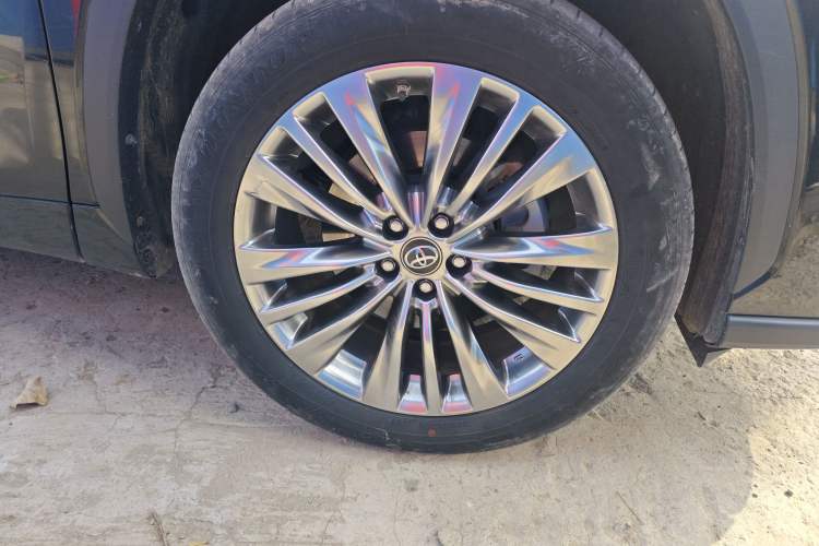 Used Toyota Highlander 2022 Dual-Engine 2.5L Four-Wheel Drive Luxury Edition 7 Seats