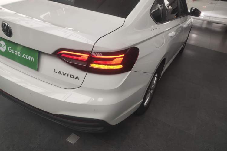 Used Volkswagen Lavida 2023 Revised 1.5L Automatic DeYi Edition