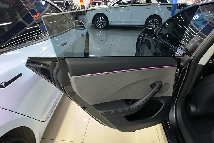 Used Tesla Model 3 2025 Rear-Wheel-Drive Version
