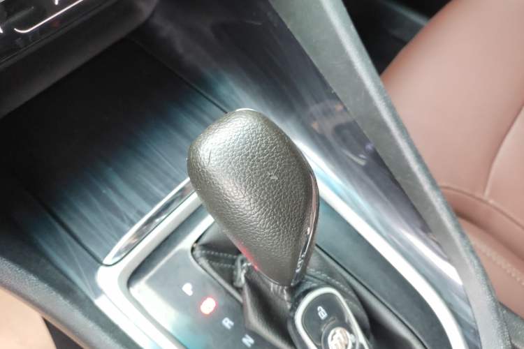 Used Buick GL6 2018 18T 6-Seater Prestige Model
