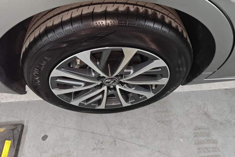 Used Lexus ES 2025 200 Premium Edition