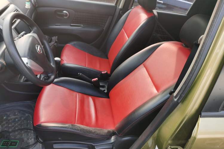 Used Nissan Livina 2013 JINRUI 1.6XV Manual Luxury Edition
