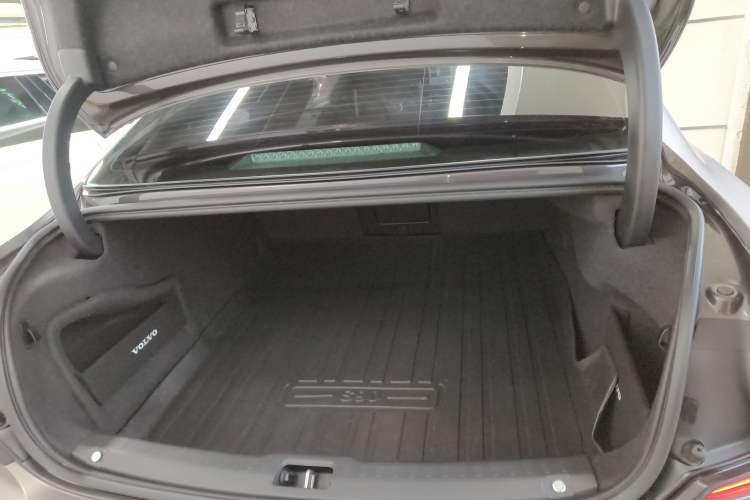 Used Volvo S90 2021 B5 Zhiyi Luxury Edition