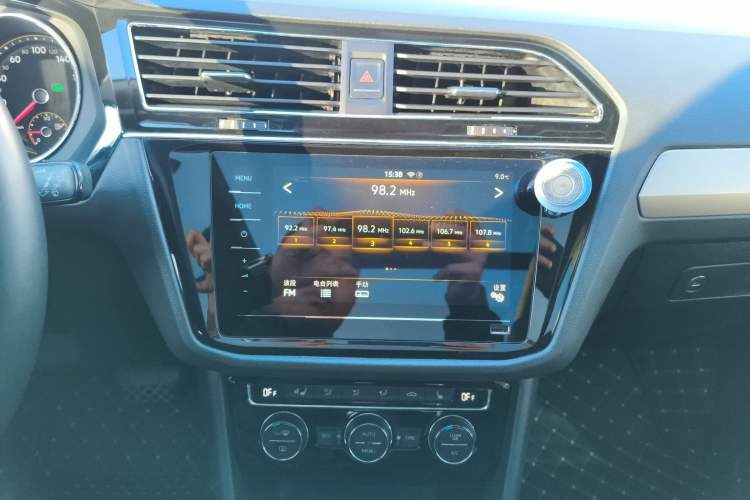 Used Volkswagen Tiguan L 2019 Revised 330TSI Automatic Two-Wheel Drive Smart & Luxury Edition China VI Standard
