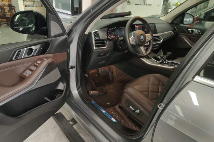 Used BMW X5 2022 Restyled xDrive 30Li M Sport Package
