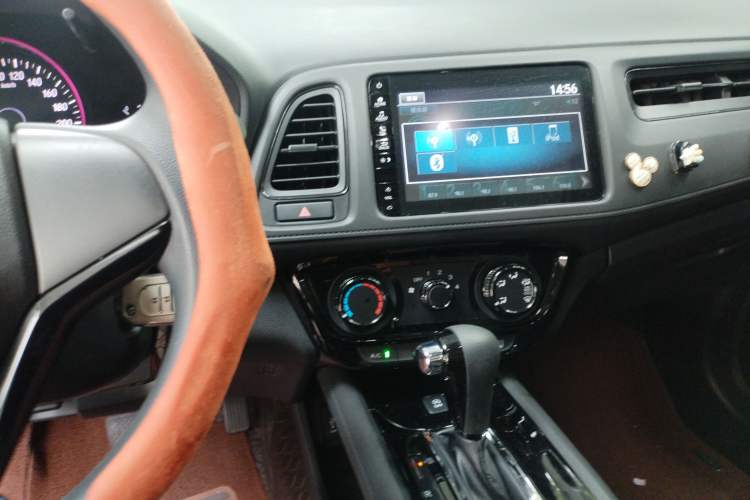 Used Honda Vezel 2020 1.5L CVT Pioneer Edition
