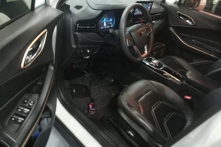 Used SOL E40X 2021 Silver Armor Edition