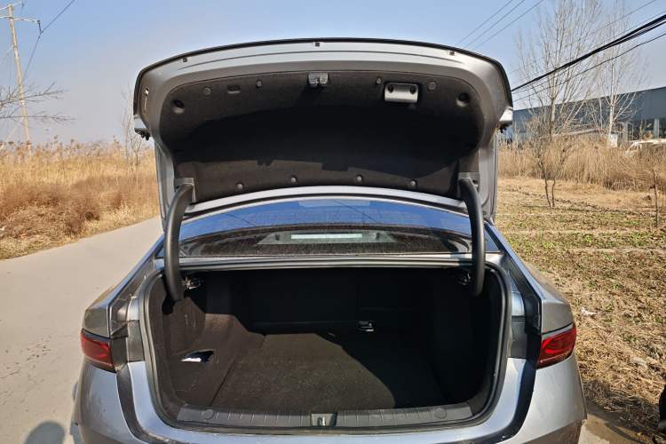 Used BYD Qin PLUS 2025 DM-i Smart Drive 120KM Superior Model
