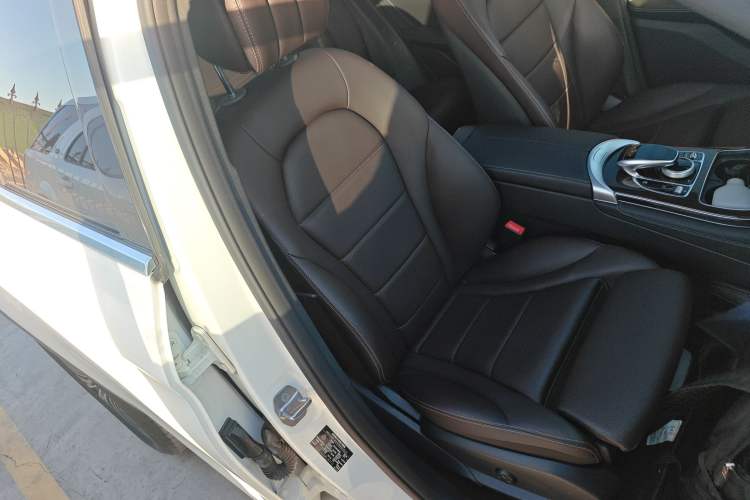 Used Mercedes-Benz GLC 2019 GLC 260 4MATIC Dynamic Edition
