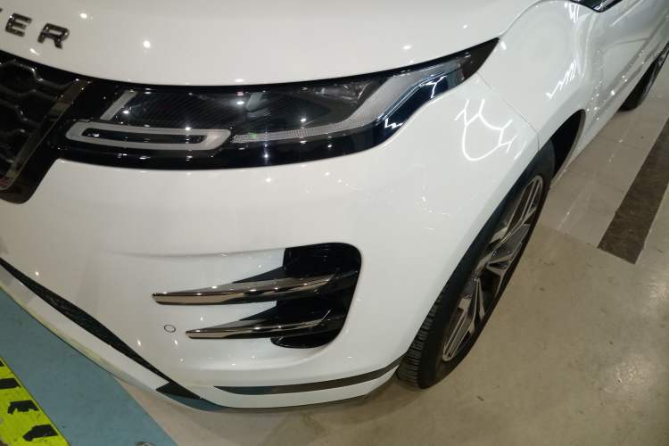 Used Land Rover Range Rover Evoque 2021 Range Rover Velar L 249PS R-Dynamic First Edition
