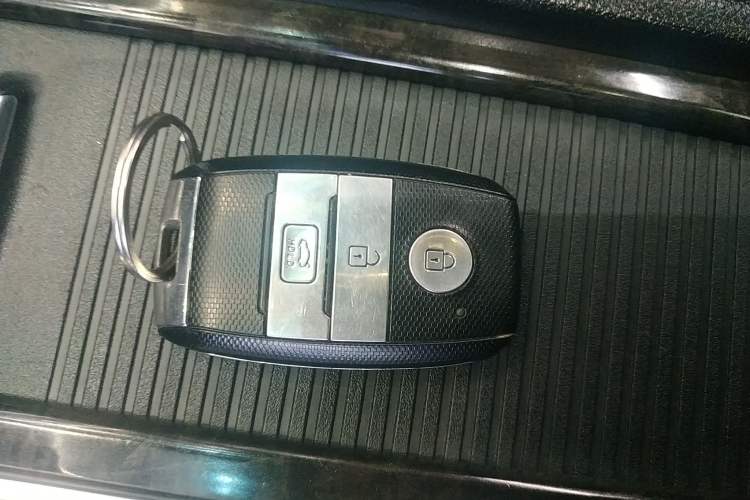 Used Kia K5 2016 1.6T Automatic LUX
