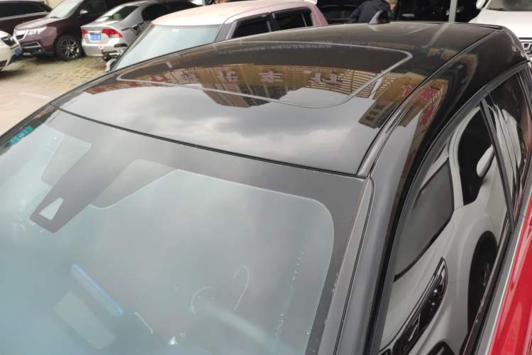 Used Toyota C-HR 2018 2.0L Luxury Sunroof Version China VI Standard
