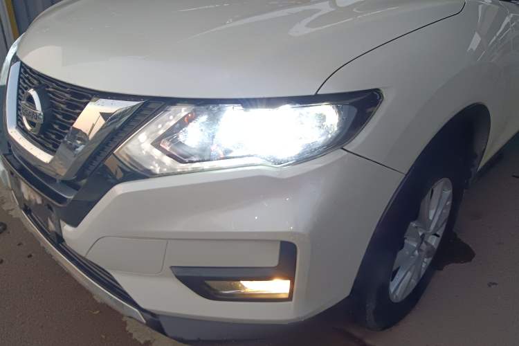 Used Nissan X-Trail 2019 2.0L CVT Smart Connect Comfort Edition 2WD
