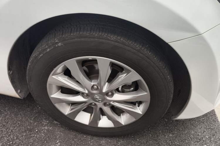 Used Hyundai Elantra (5th Generation / Langdong) 2016 1.6L Automatic Prestige Model