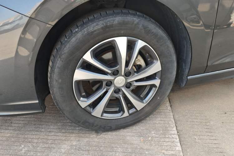 Used Changan Eado 2023 Changan Edition PLUS Blue Whale NE 1.4T GDI DCT Prestige Version
