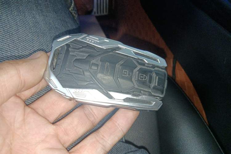 Used Toyota Camry 2021 2.5G Luxury Edition
