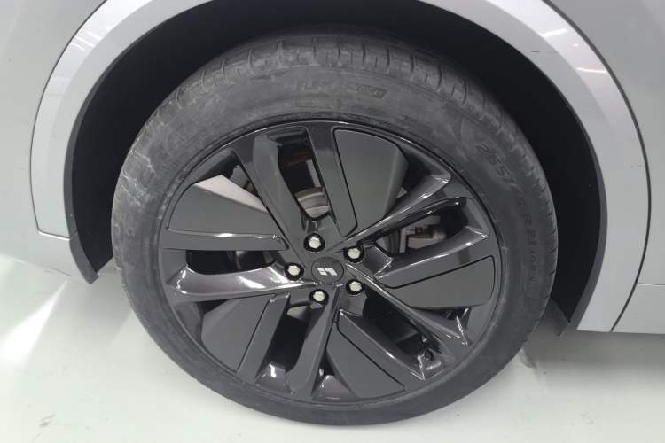 Used Li Auto L9 2022 Max model
