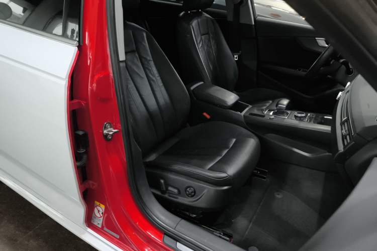 Used Audi A4L 2017 40 TFSI Style Edition
