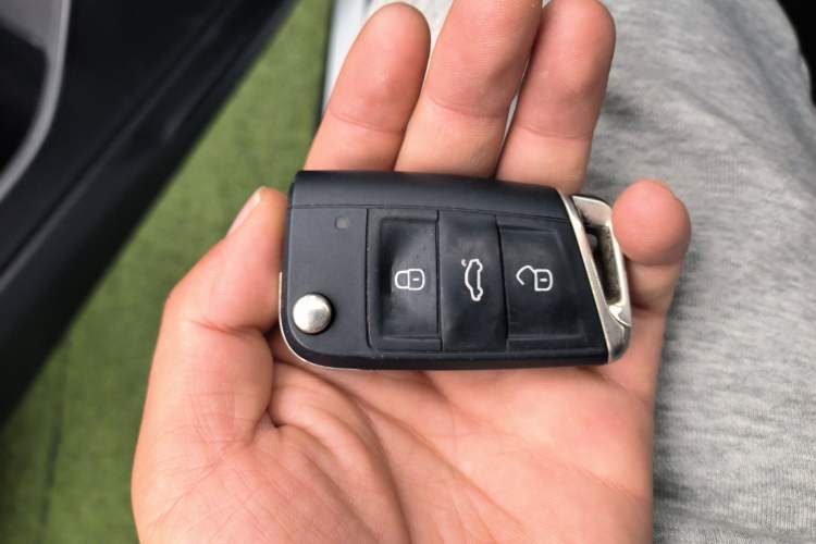 Used Volkswagen Tacqua 2023 200TSI DSG Joy-Connect Edition
