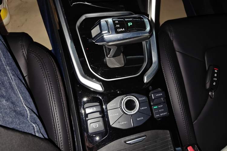 Used Haval H6 2017 Blue Label 2.0T Automatic Two-Wheel Drive Smart Edition
