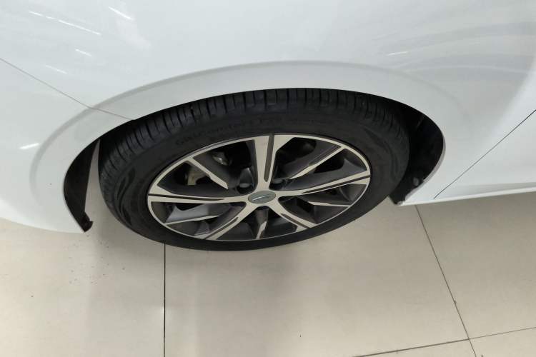 Used Geely Auto Emgrand 2022 4th Generation 1.5L CVT Flagship Model
