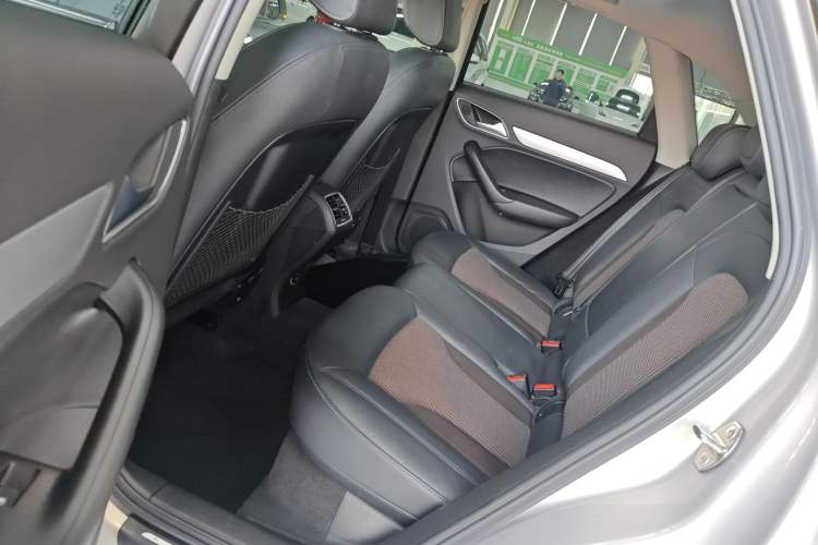 Used Audi Q3 2017 30 TFSI Fashion Model
