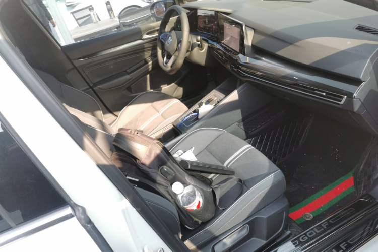 Used Volkswagen Golf 2023 Facelift 280TSI DSG R-Line Lite