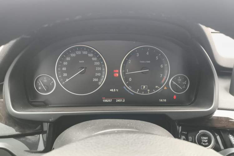 Used BMW X5 2015 xDrive28i
