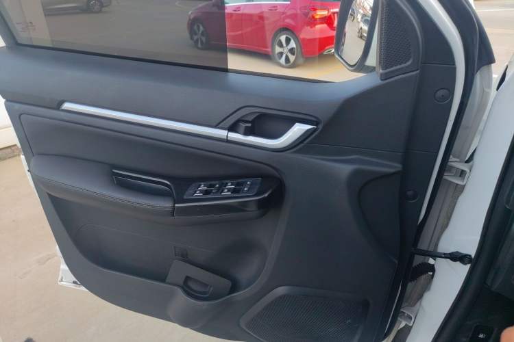 Used Foton Conqueror 3 2020 2.4L Challenger 3 Two-Wheel Drive Enjoyment Version High Cargo Bed Standard Wheelbase 4K22D4M
