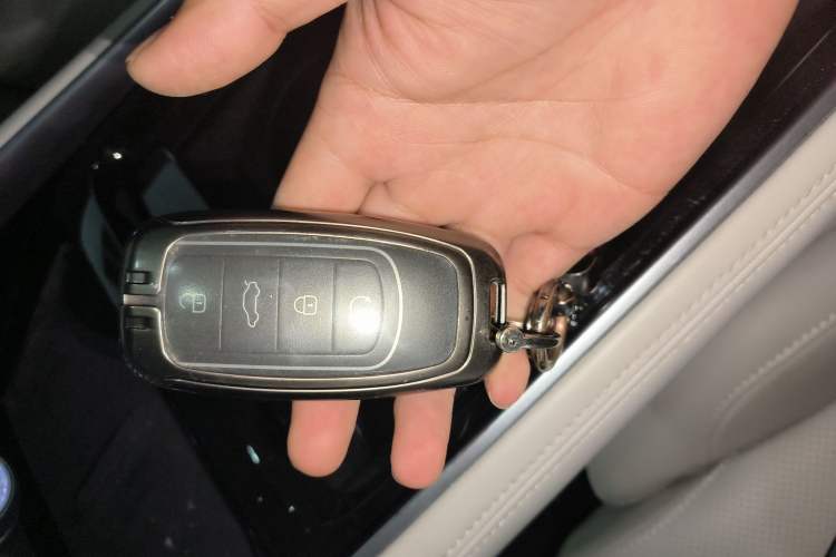 Used  Stellar 2023 400T Four-Wheel Drive Luxury Edition
