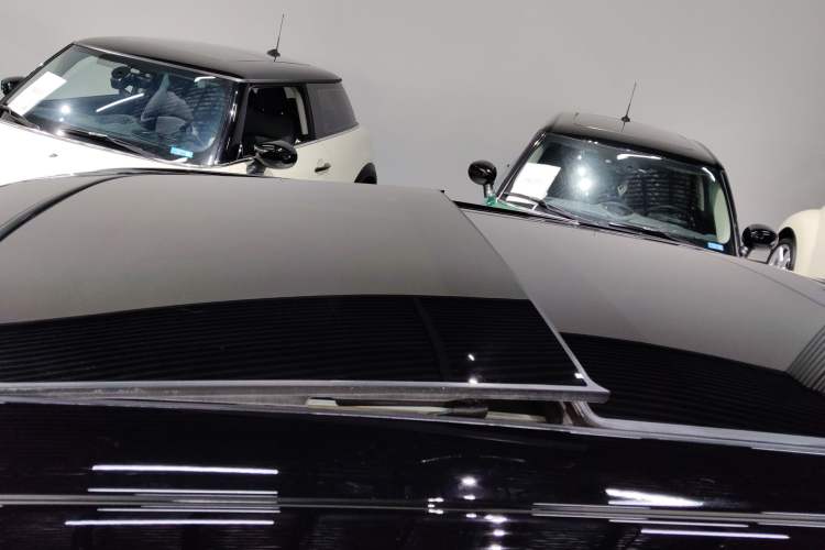 Used  MINI 2018 1.5T COOPER Racing Edition Five-Door Version
