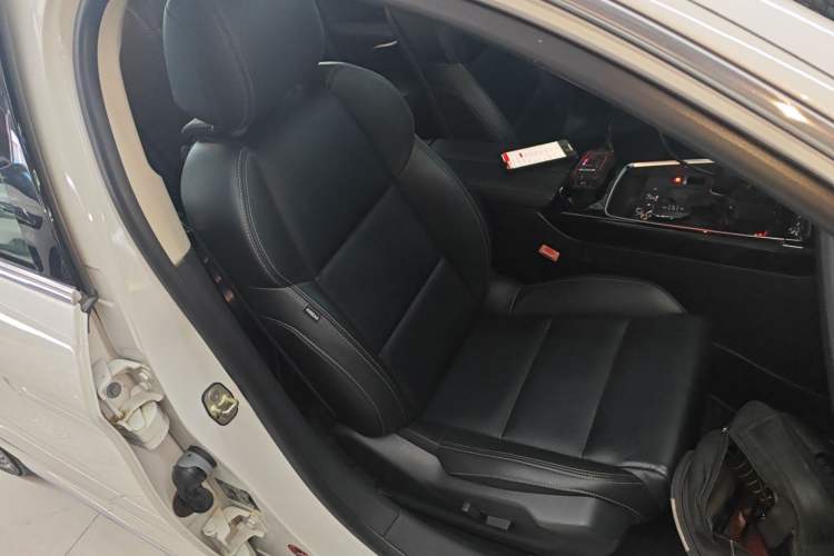 Used Citroen C5 2017 350THP Automatic Luxury Model
