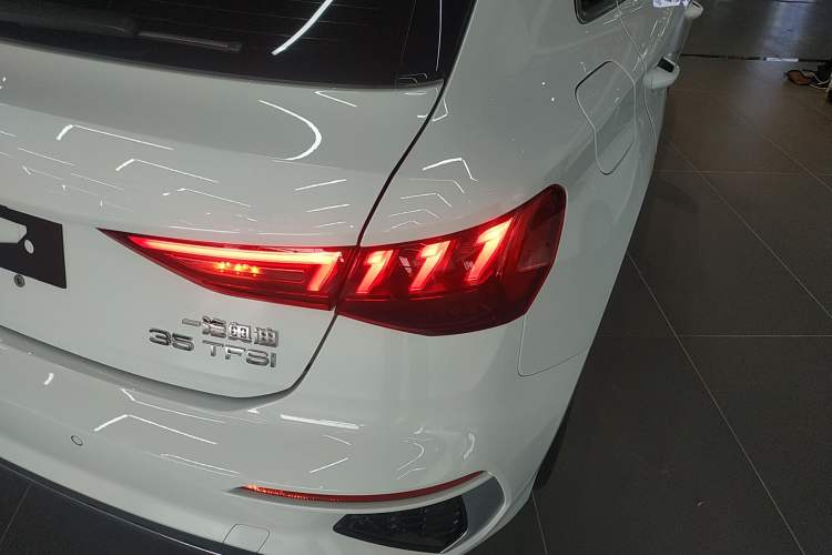 Used Audi A3 2022 Sportback 35 TFSI Fashionable Sports Model
