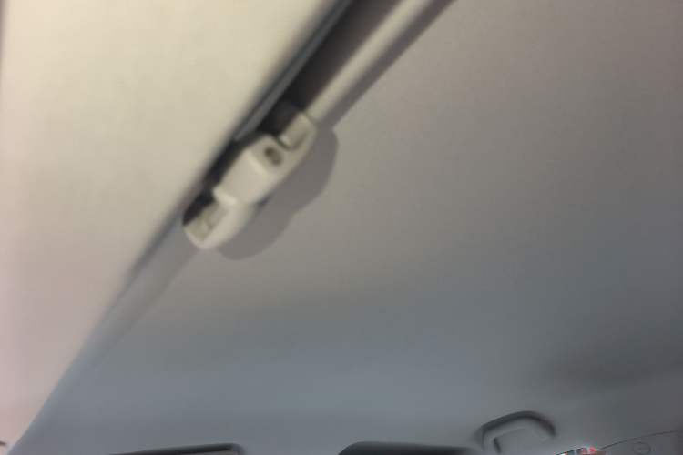 Used  3 2023 505km Air