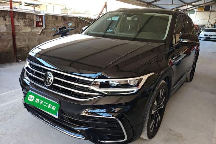 Used Volkswagen Tiguan L 2023 Restyled 330TSI Automatic Two-Wheel Drive R-Line Enhanced Comfort Version
