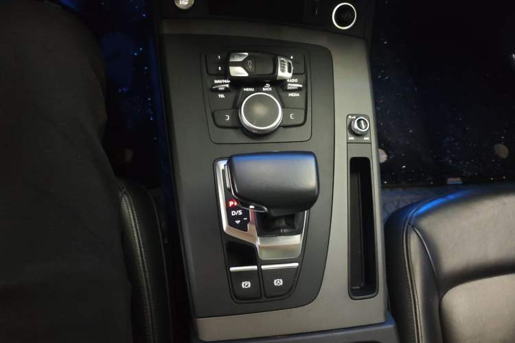 Used Audi Q5L 2018 40 TFSI Prestige Edition China VI Emission Standard
