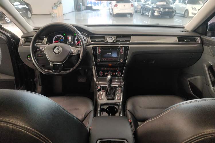 Used Volkswagen Passat 2017 330TSI DSG Prestige Edition
