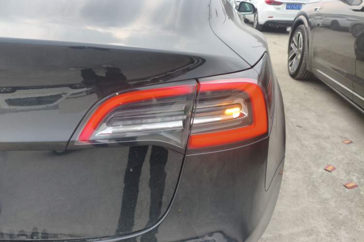 Used Tesla Model 3 2019 Long-Range Rear-Wheel-Drive Version