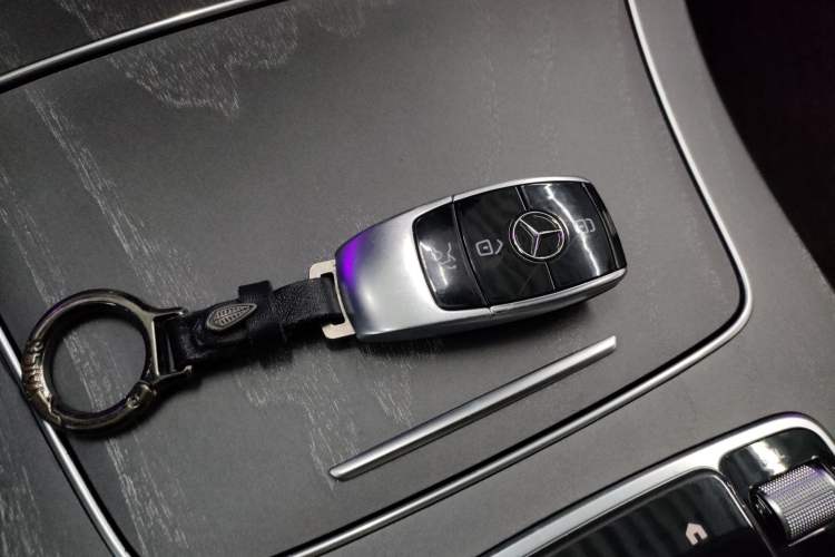 Used Mercedes-Benz E-Class 2022 Second Facelift E 300 L Sport Luxury Edition
