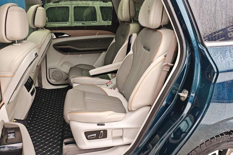 Used FORTHING Yacht 2022 1.5T DCT Chasing-the-Waves Edition
