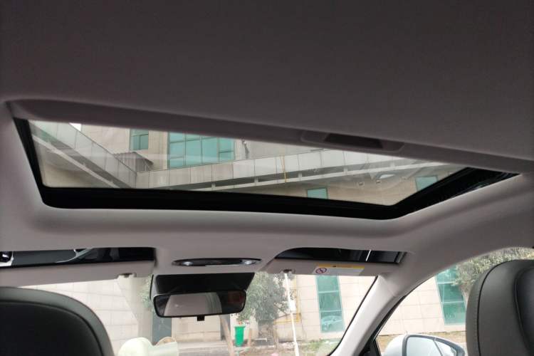 Used  L6 2025 EM-i 140km Starship Edition