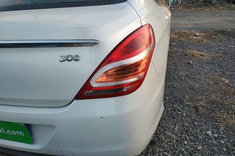 Used Peugeot 308 2014 Enjoy Edition Classic 1.6L Automatic Premium Model
