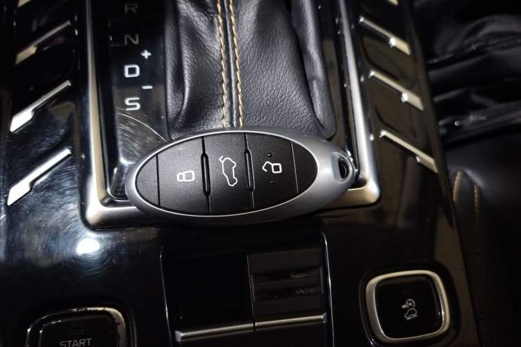 Used Bestune T77 2019 230 TID Automatic Luxury Version China VI Emission Standard